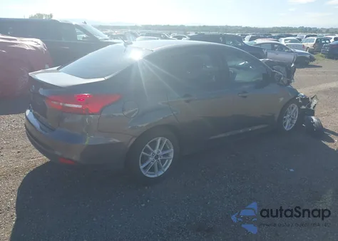 2017 Ford Focus Se z USA, uszkodzony, nr VIN 1FADP3F2XHL277178